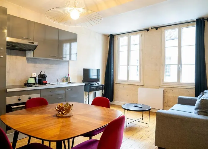 F2, Centre-ville Historique De Appartement Caen